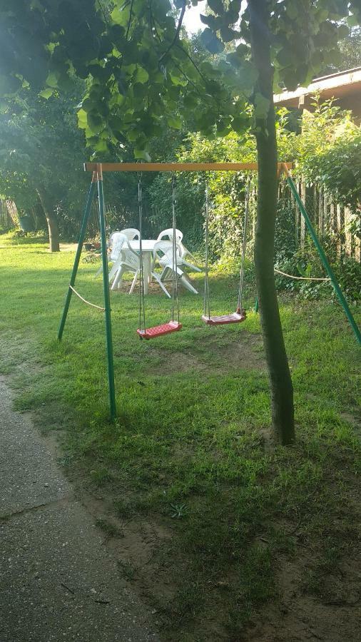 Family Holiday Apartman Ньїредьгаза Екстер'єр фото