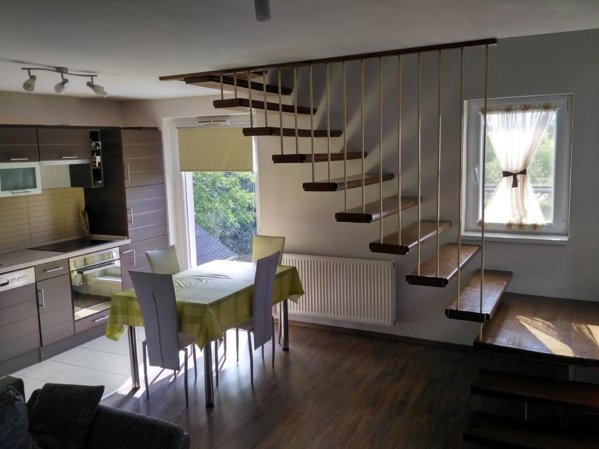 Family Holiday Apartman Ньїредьгаза Екстер'єр фото